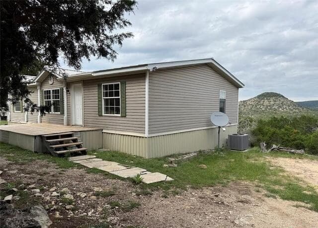 621 Stenen Dr