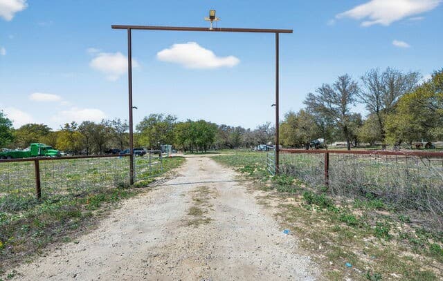 21633  S Jett Rd, San Antonio, TX 78264 — photo 3