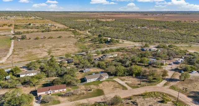 339 County Road 5631, Castroville, TX 78009 — photo 25