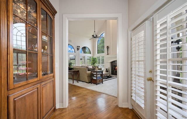 8040  Rolling Acres Trail, Fair Oaks Ranch, TX 78015 — photo 15