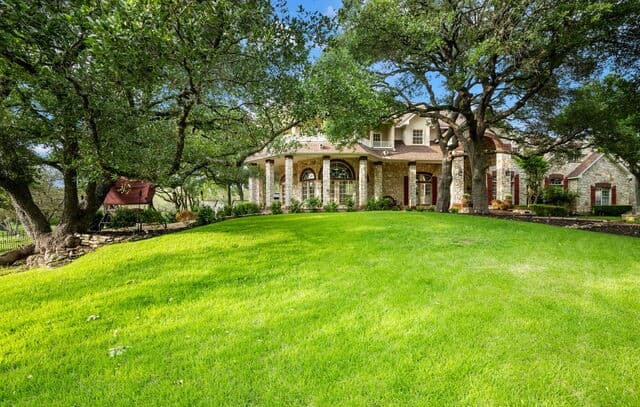 8040  Rolling Acres Trail, Fair Oaks Ranch, TX 78015 — photo 2