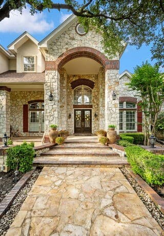 8040  Rolling Acres Trail, Fair Oaks Ranch, TX 78015 — photo 4