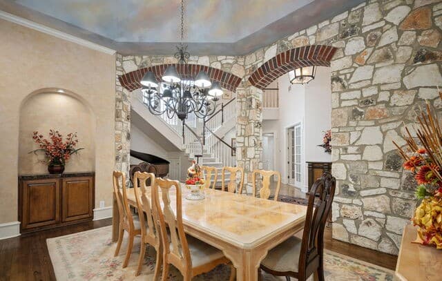 8040  Rolling Acres Trail, Fair Oaks Ranch, TX 78015 — photo 7