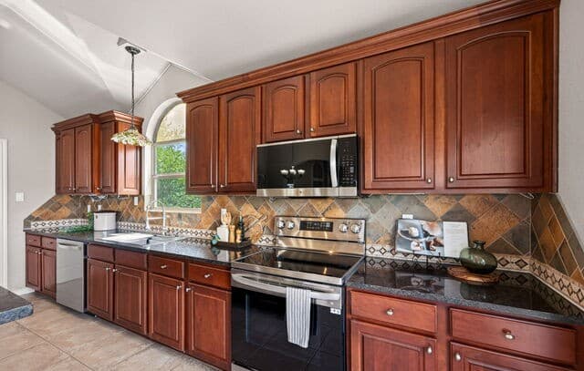 1130  Canyon Spgs, Canyon Lake, TX 78133 — photo 13