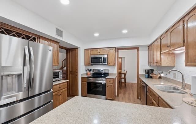 4206  Tall Elm Woods, San Antonio, TX 78249 — photo 7