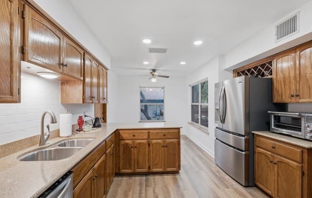 4206  Tall Elm Woods, San Antonio, TX 78249 — photo 9