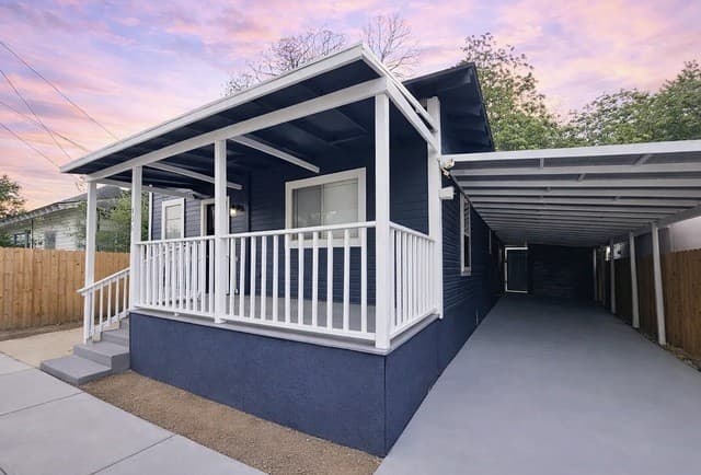 105  Dewitt, San Antonio, TX 78204 — photo 2