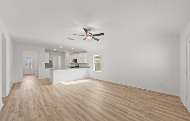 4022  Lena Gardens, Von Ormy, TX 78073 — photo 5