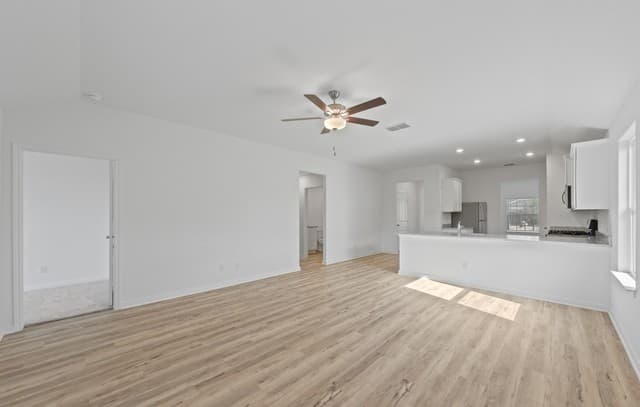 4022  Lena Gardens, Von Ormy, TX 78073 — photo 6