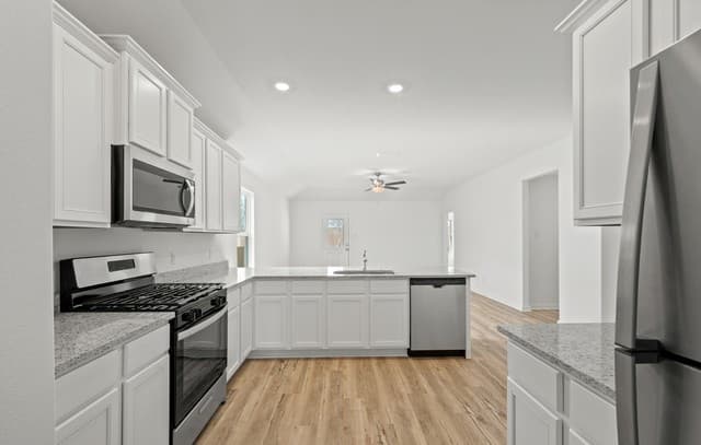 4022  Lena Gardens, Von Ormy, TX 78073 — photo 9