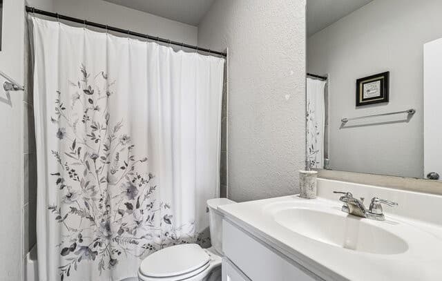 20045  Huckleberry St, Lytle, TX 78052 — photo 22