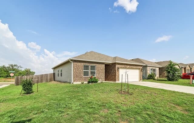 20045  Huckleberry St, Lytle, TX 78052 — photo 3