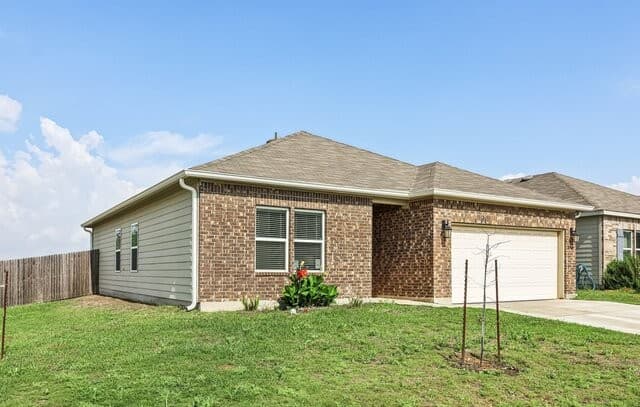 20045  Huckleberry St, Lytle, TX 78052 — photo 4