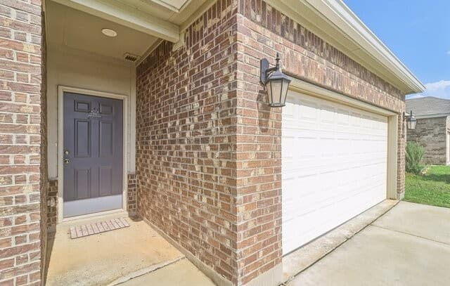 20045  Huckleberry St, Lytle, TX 78052 — photo 7