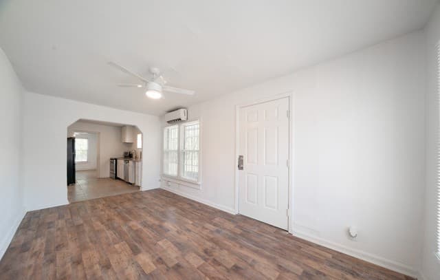 971  Chalmers Ave, San Antonio, TX 78211 — photo 4