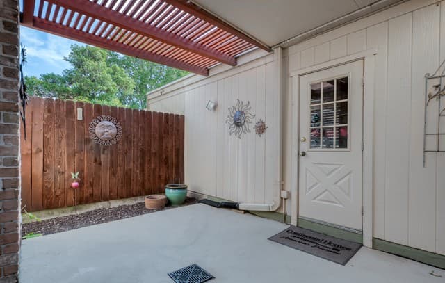 11303  Vance Jackson Unit L2, San Antonio, TX 78230 — photo 16