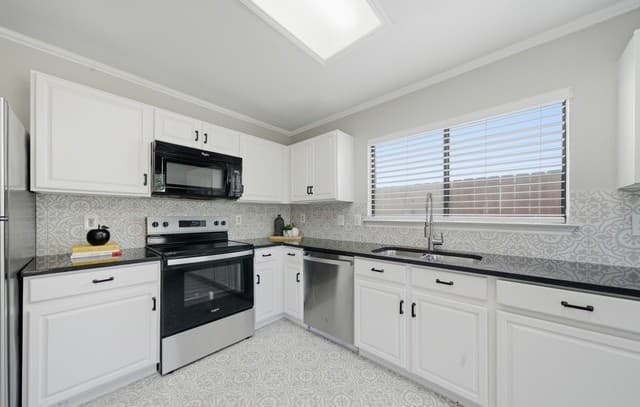 7019  Knights, San Antonio, TX 78233 — photo 11