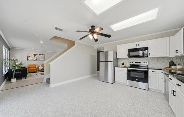 7019  Knights, San Antonio, TX 78233 — photo 12