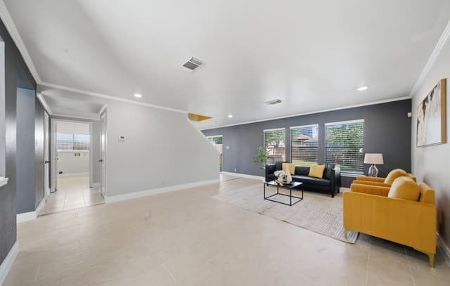 7019  Knights, San Antonio, TX 78233 — photo 6