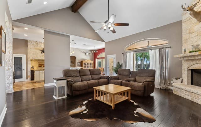 148  Woodlands, La Vernia, TX 78121 — photo 7