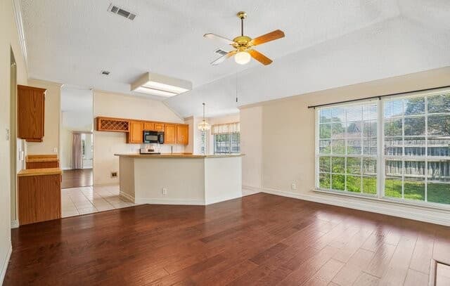 3522  Lake Towne Ct, San Antonio, TX 78217 — photo 9