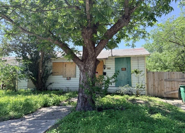 1502  Gorman, San Antonio, TX 78202 — photo 2