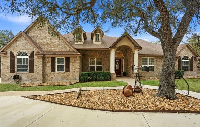 813 County Road 375