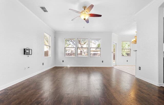 6011  Enchantment, San Antonio, TX 78218 — photo 11