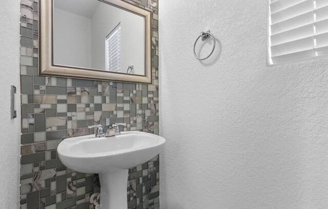 6011  Enchantment, San Antonio, TX 78218 — photo 18