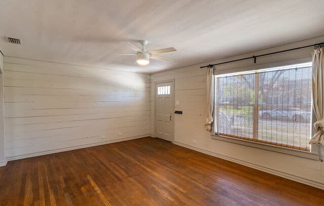 439  Astor St, San Antonio, TX 78210 — photo 2