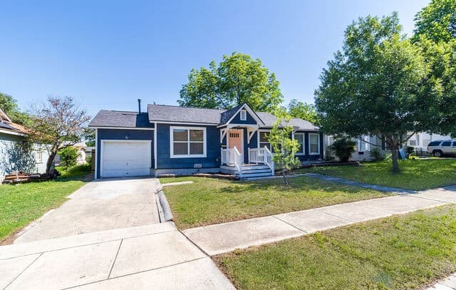 439  Astor St, San Antonio, TX 78210 — photo 8