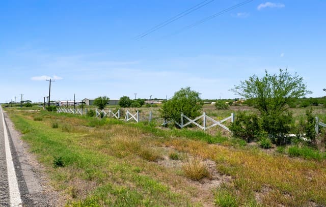 0  Fm 2102, Karnes, TX 78118 — photo 10
