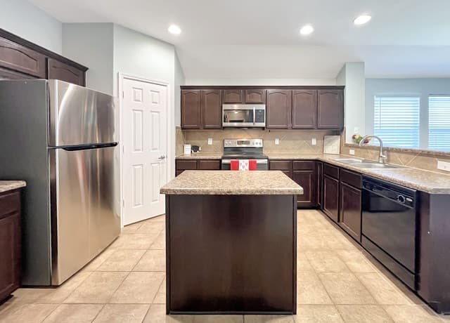 9242 Mare Country, San Antonio, TX 78254 — photo 10