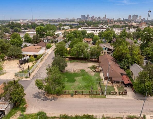 239  Forrest Ave, San Antonio, TX 78204 — photo 10