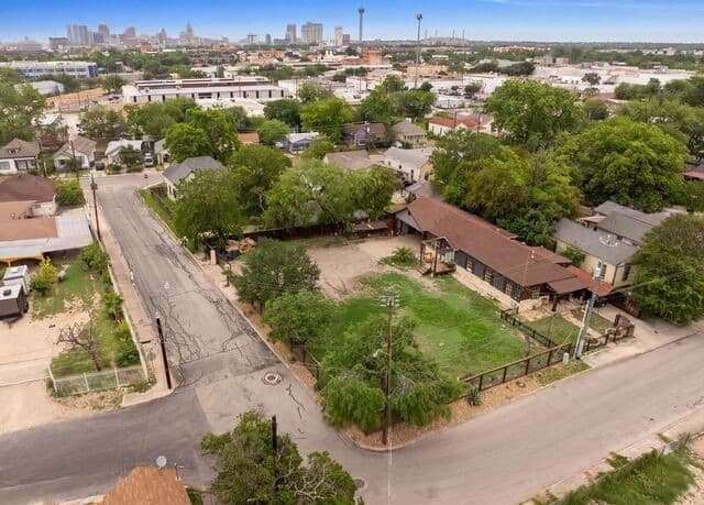 239  Forrest Ave, San Antonio, TX 78204 — photo 9
