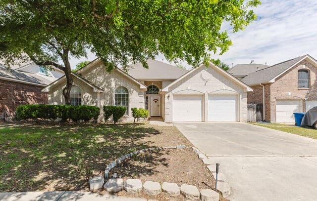 13510 Chappel Vw, San Antonio, TX 78249