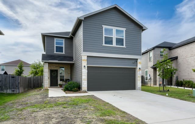 8223 Stoeger Path