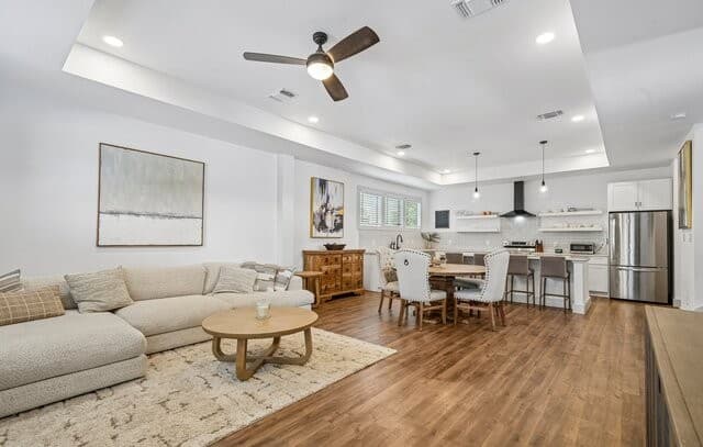 123  Fairview Ave, San Antonio, TX 78223 — photo 2