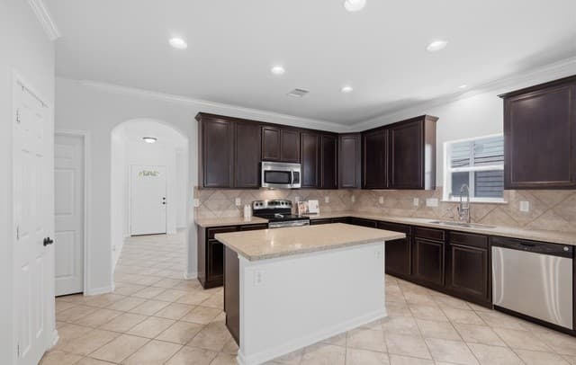 7443  Eagle Ledge, San Antonio, TX 78249 — photo 6