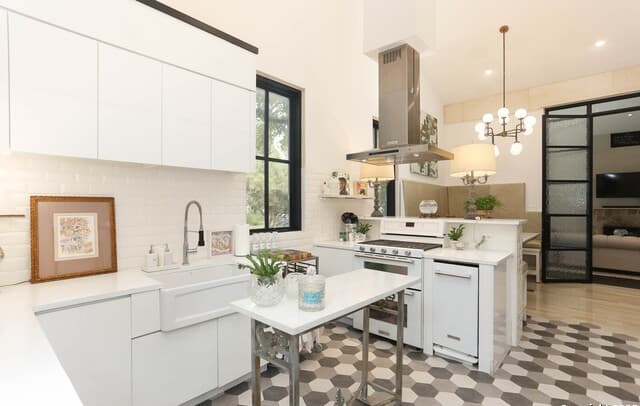 182 E Edgewood Pl, Alamo Heights, TX 78209 — photo 10
