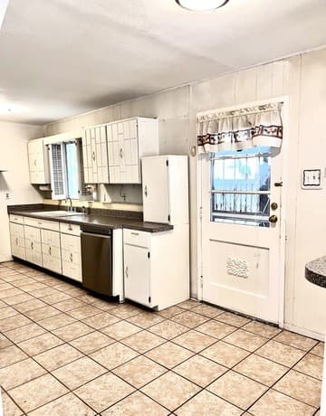 347  Sublett Dr, San Antonio, TX 78223 — photo 16