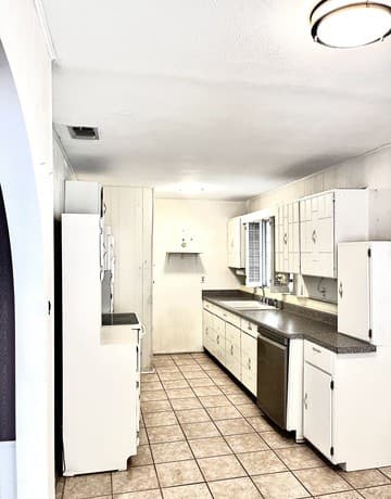 347  Sublett Dr, San Antonio, TX 78223 — photo 18