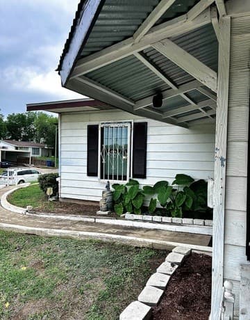 347  Sublett Dr, San Antonio, TX 78223 — photo 2