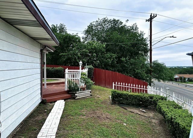 347  Sublett Dr, San Antonio, TX 78223 — photo 6