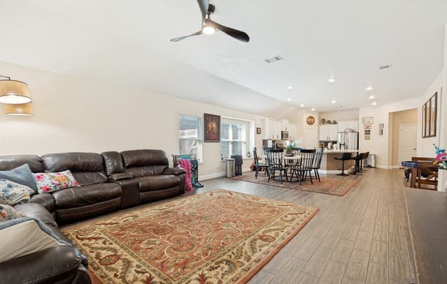 10315  Owl Woods, Schertz, TX 78154 — photo 6