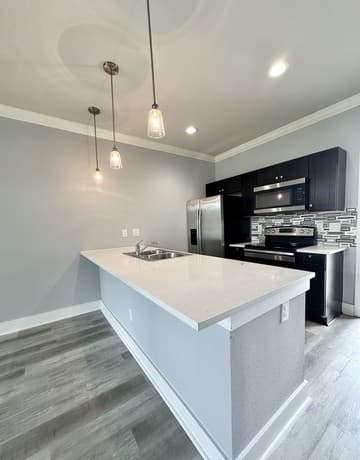 831 Terrell Rd Unit 103