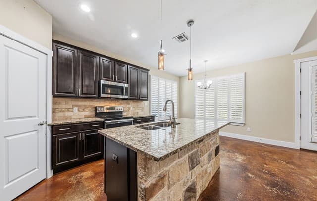 1017  Burning Tree, Spring Branch, TX 78070 — photo 16
