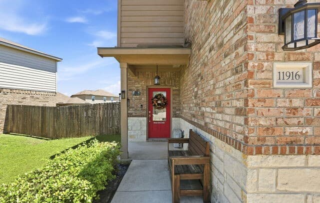 11916  Luckey Falls, San Antonio, TX 78252 — photo 3