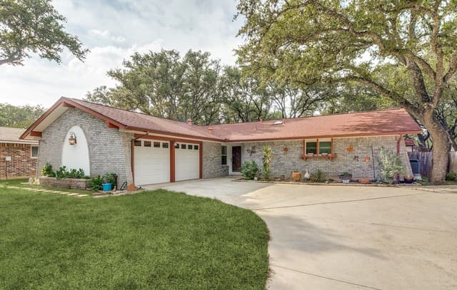 5819 Dean Martin St, San Antonio, TX 78240