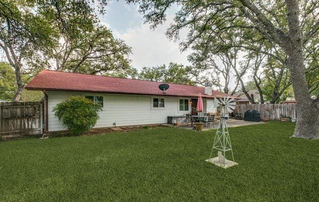 5819  Dean Martin St, San Antonio, TX 78240 — photo 22